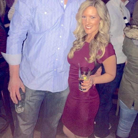 Cranberry Guess Dress 👗 size:Small - Picture 9 of 10